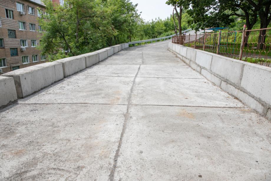 Во Владивостоке построили бетонную дорогу
