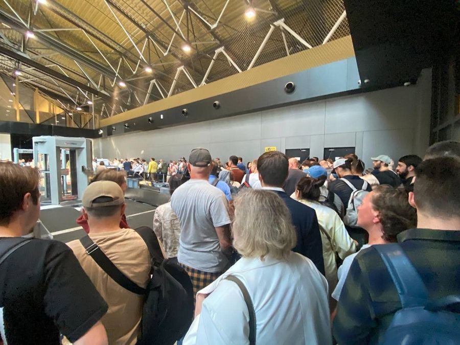 Мощная хакерская атака «положила» Шереметьево и «Аэрофлот» не слабее «Ковра»