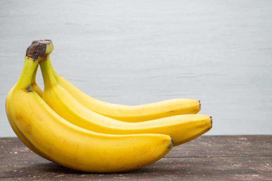 Фото: freepik | Апельсины и бананы могут нанести огромный вред здоровью