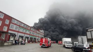 Владивосток в огне: склад DNS на Днепровской сгорел, стороннее воздействие «маловероятно»