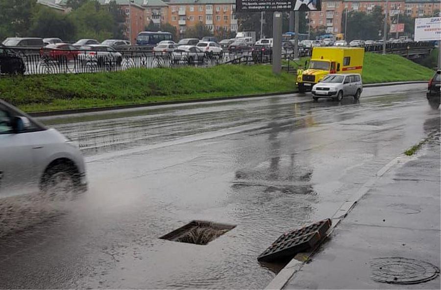 Фото: vlc.ru | Дорожники Владивостока в связи с непогодой перешли на усиленный режим работы