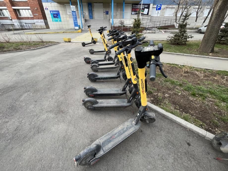 В Приморье очередной горе-самокатчик травмировал малолетнего ребенка