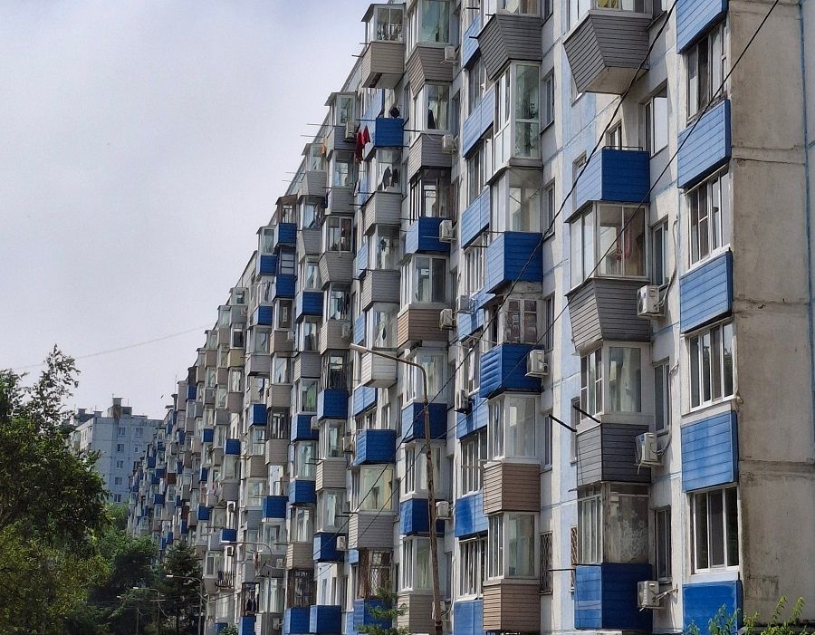 Великая Стена Владивостока: топ-3 самых длинных домов города