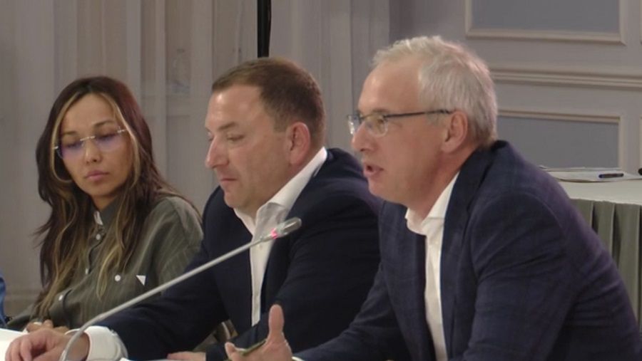 Миллиардер из Владивостока рассказал Владимиру Путину о своей компании и пригласил в парк