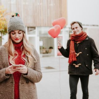 От романтики до разочарования: как жительница Владивостока попала в ловушку мошенника с сайта знакомств