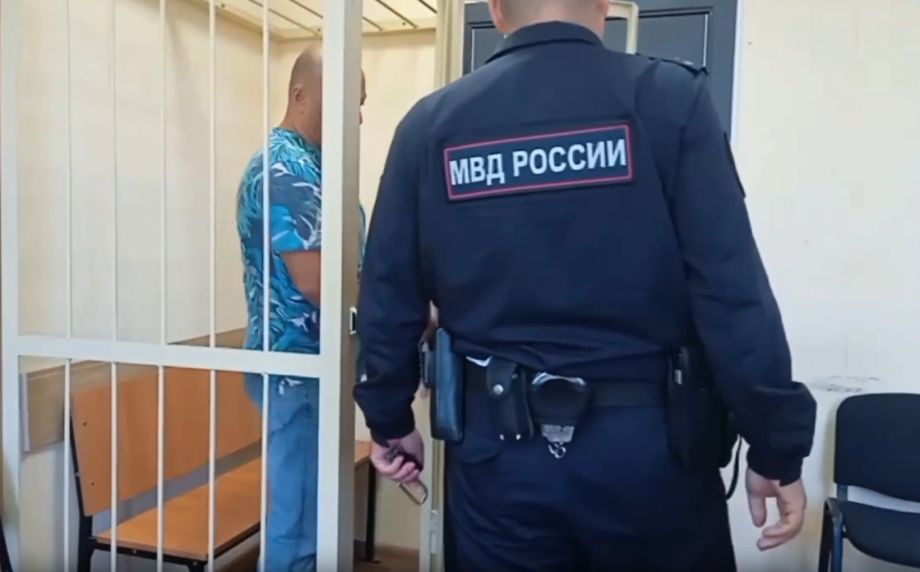 Сотрудник ГИБДД отправлял машины на штрафстоянку за откат во Владивостоке