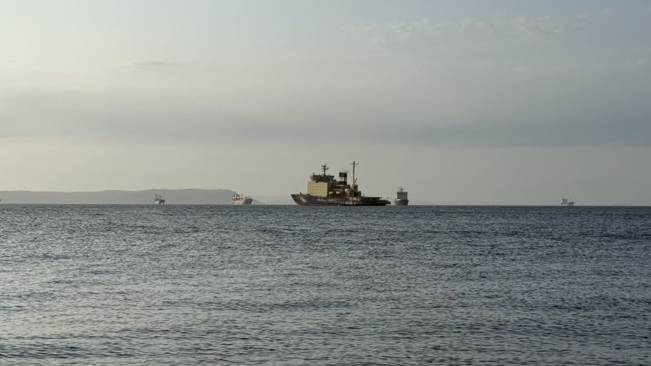 Взятки за устройство на работу брал сотрудник Дальневосточного морское пароходства во Владивостоке