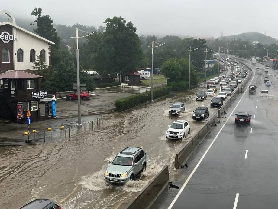 Фото: PRIMPRESS | «Нужно быть готовым к очень большой воде»: народный синоптик рассказал о погоде в Приморье в ближайшие трое суток