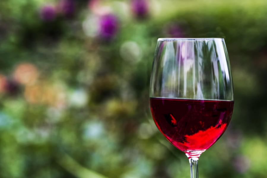 Фото: pixabay.com | Эксперты рассказали, чем опасен бокал вина