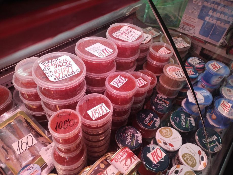 Резкий рост цен на красную икру во Владивостоке: деликатес становится недоступным