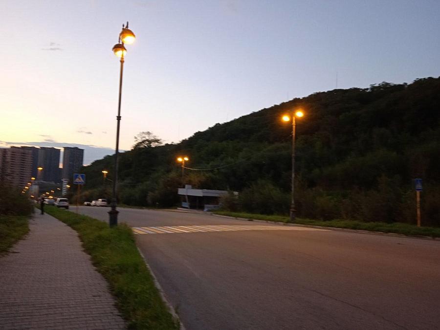 Фото: vlc.ru | В крупном микрорайоне Владивостоке появилось освещение