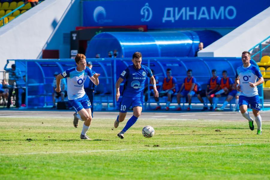 Вторая трудовая: «Динамо-Владивосток» в меньшинстве обыграл «Зенит»