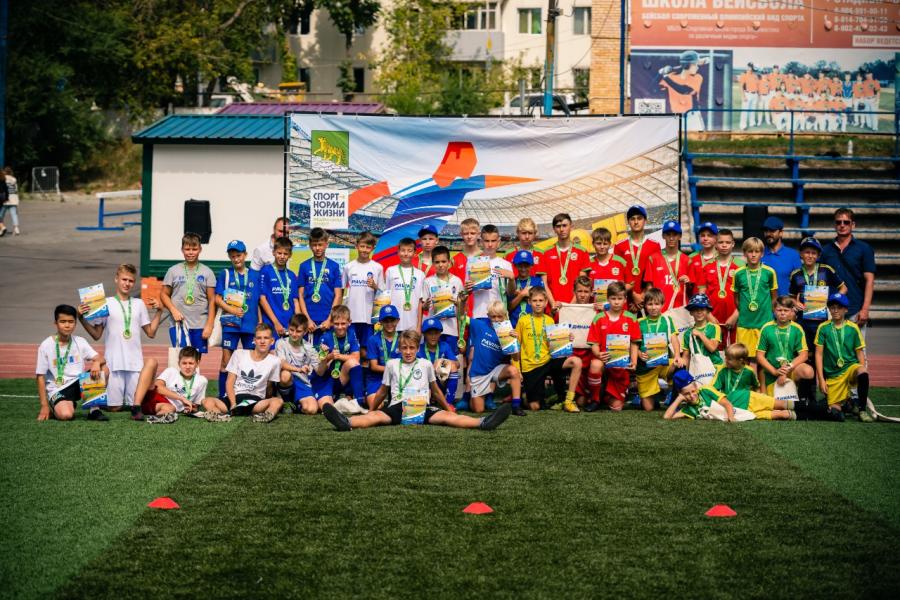 Во Владивостоке прошел турнир по футболу среди любительских команд