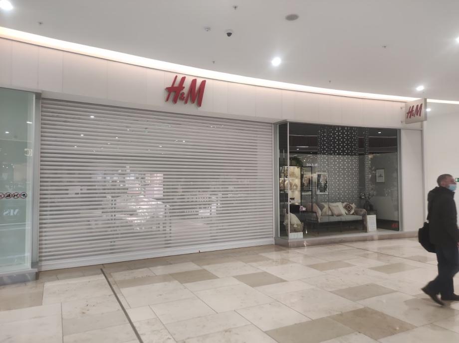 Фото: PRIMPRESS | В H&M приняли новое решение для россиян