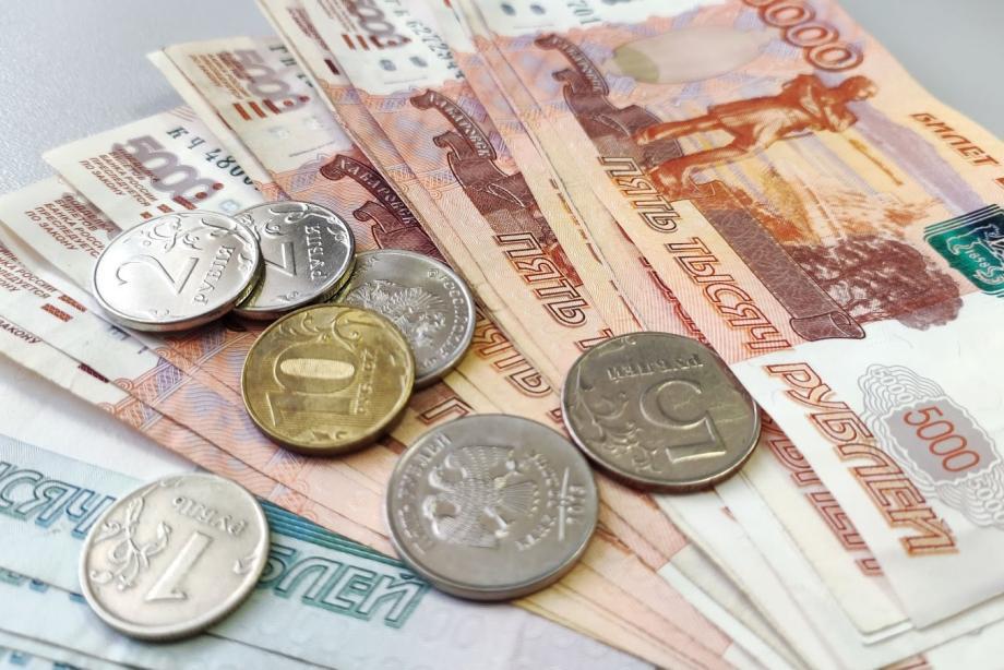 Фото: PRIMPRESS | С 1 октября некоторым россиянам повысят заработную плату