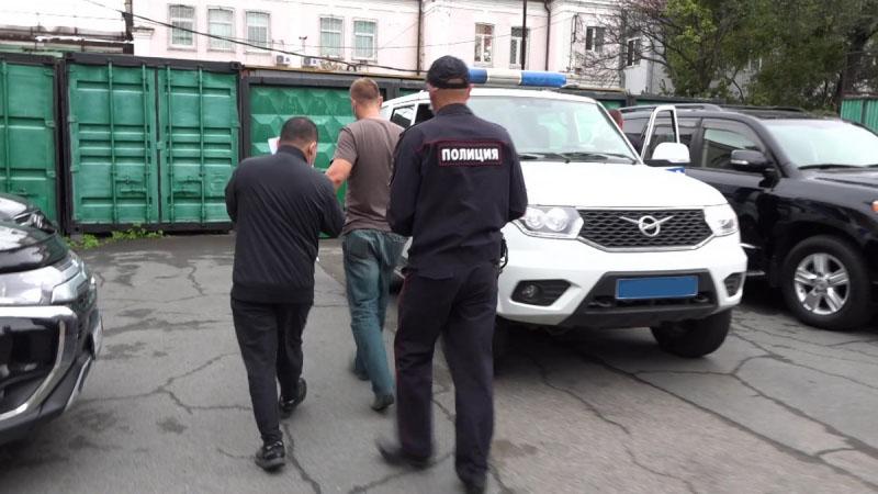 В дело вмешался Интерпол: во Владивостоке задержали иностранца, разыскиваемого по всему миру