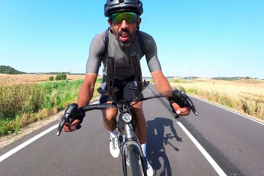 Арестованный в Приморье французский велопутешественник учит русский в уссурийском СИЗО