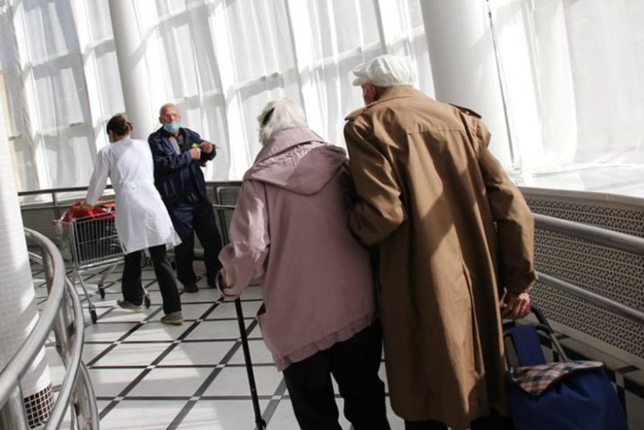 Фото: mos.ru | И работающим, и неработающим. Пенсионерам и инвалидам дадут новую льготу с 5 октября