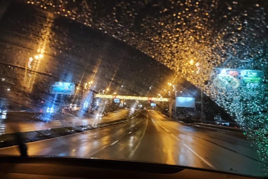 «Это ужас просто»: более 40 автомобилей стали жертвами в пригороде Владивостока