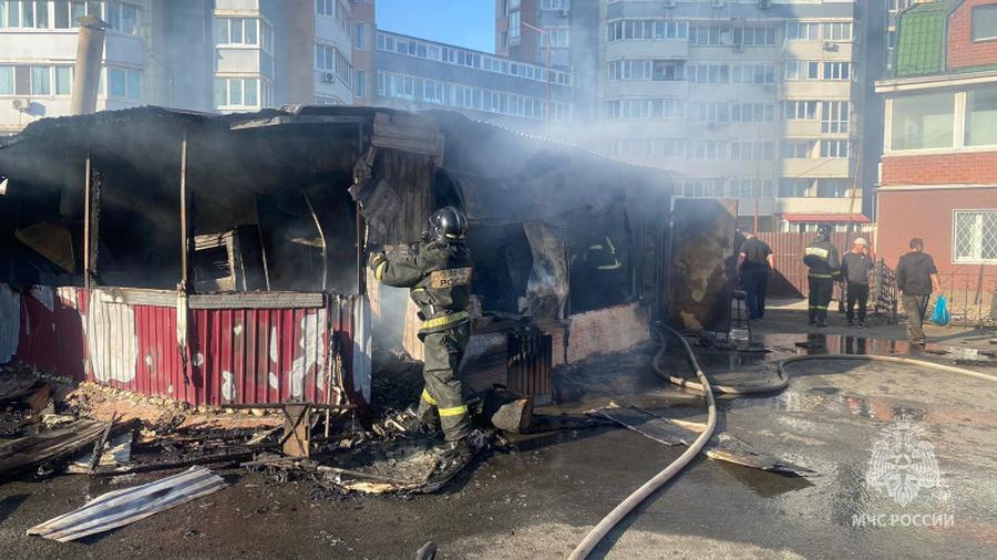 Фото: 25.mchs.gov.ru | Сгорело дотла: серьезный пожар во Владивостоке уничтожил кафе