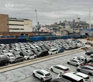 Названа точная дата, когда можно купить мощный автомобиль без надбавки в миллионы: у россиян осталось меньше месяца