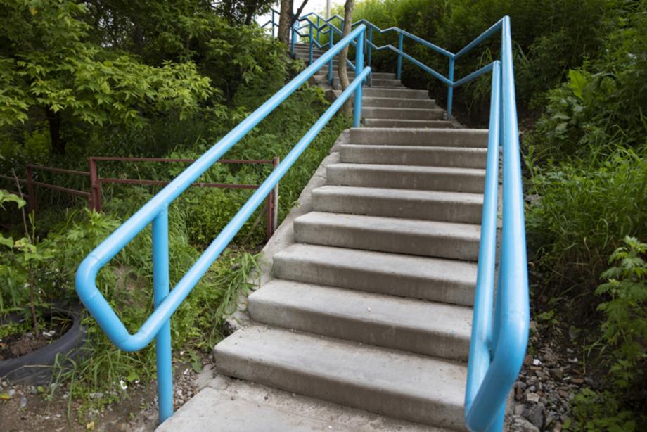 Фото: vlc.ru | Более 20 лестниц отремонтировали во Владивостоке