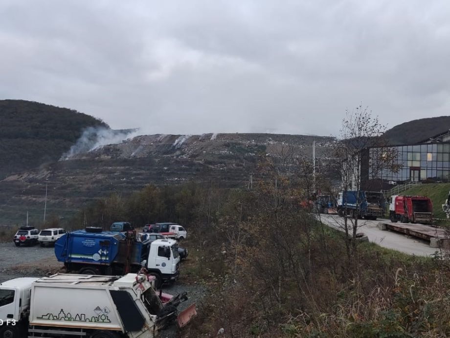 Двухнедельный пожар на свалке под Владивостоком ликвидировали