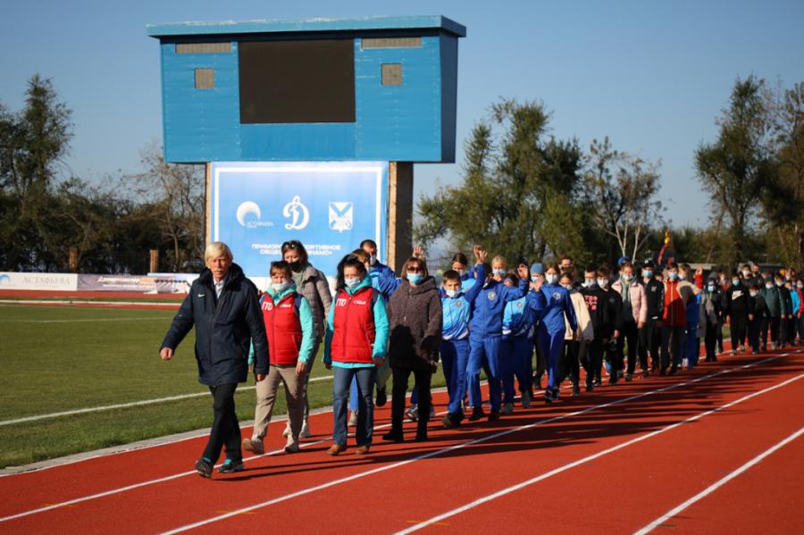 Фото: primorsky.ru | Во Владивостоке обновили легкоатлетическое ядро стадиона «Динамо»