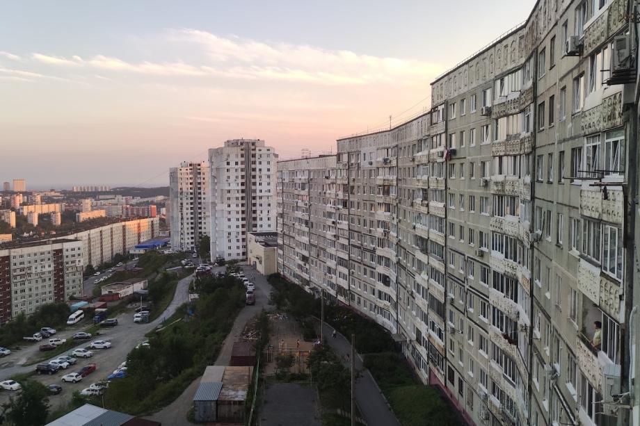 Фото: PRIMPRESS | «При мне продавец скинул 1,6 млн». Квартиры резко подешевели во Владивостоке