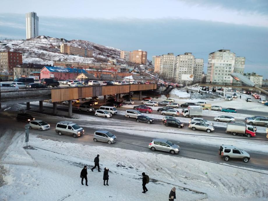 «А стоит ли переобуваться?». Борис Кубай уточнил прогноз погоды во Владивостоке