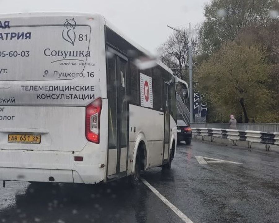 Автобусники Владивостока устраивают хаос на дорогах