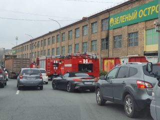 Торговый центр «Зеленый остров» горел во Владивостоке