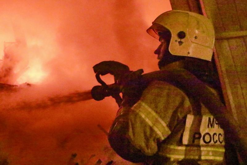 Фото: 25.mchs.gov.ru | Остались без гаражей: крупный пожар ликвидирован в Приморье