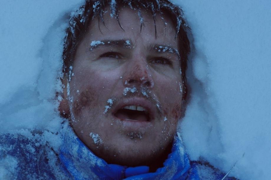 Фото: кадр из фильма «На глубине 6 футов» | Температура упадет на 16 градусов во Владивостоке за один день. Названа дата