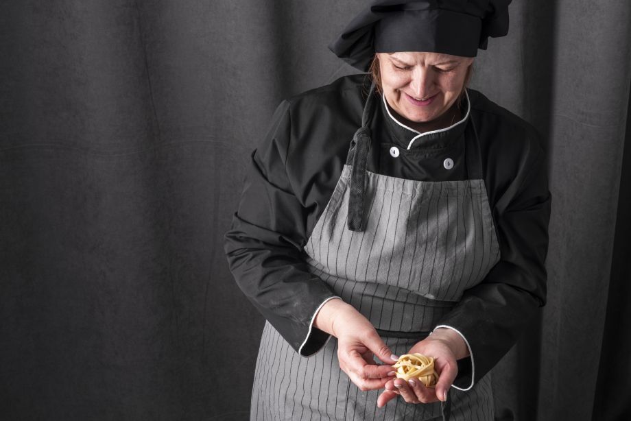 Кулинарный кризис во Владивостоке: поваров ищут, но не находят