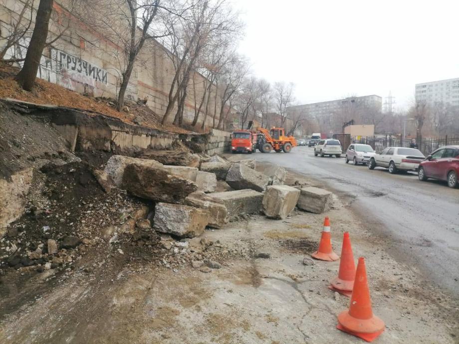 Фото: МЦУ Владивостока | Специалисты рассказали, что творится на месте обрушения подпорной стены во Владивостоке