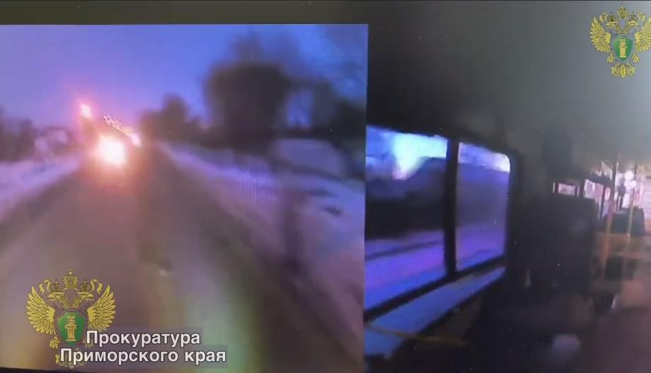 Фото: кадр видео | Момент смертельного ДТП в Новоникольске снял видеорегистратор