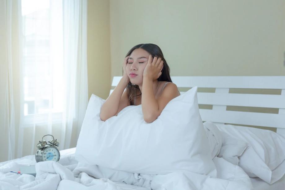 Фото: freepik | Эксперты объяснили, чем грозит привычка откладывать будильник