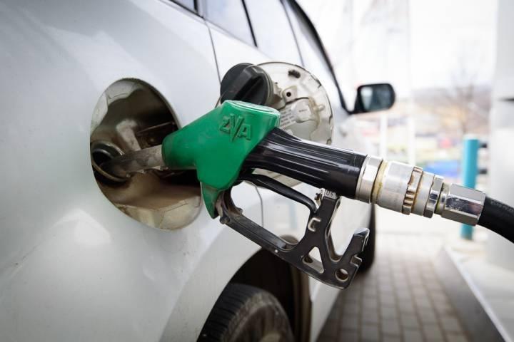 Фото: PRIMPRESS | Водители сравнили цены на бензин в Москве и Владивостоке и обомлели