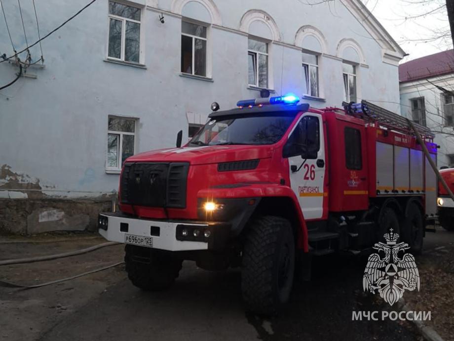 Фото: 25.mchs.gov.ru | В Приморье во время пожара в больнице эвакуировались 15 человек