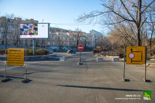Фото: vlc.ru | Во Владивостоке дорожный провал на одной из улиц устраняют раньше срока
