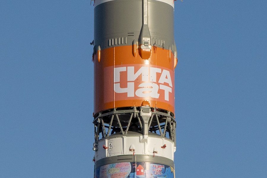 Нейросеть ГигаЧат будет работать в космосе и поможет космонавтам на борту МКС