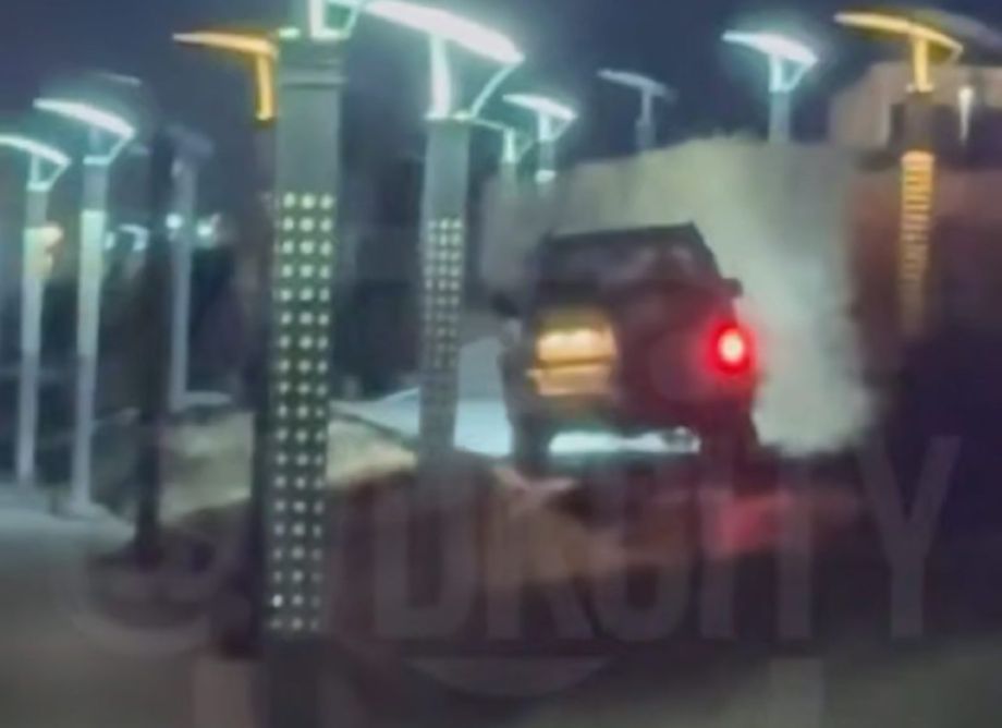 Лихача на Prado, который разнес набережную во Владивостоке, нашли и привлекли