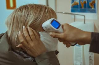 «Только так». Сказали, как распознать поражение легких при бессимптомном COVID