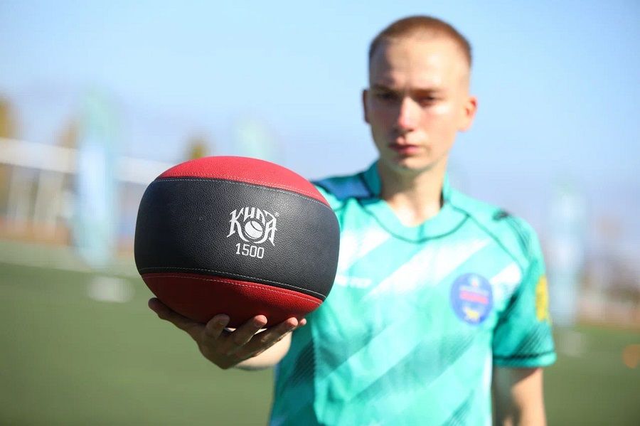 Студенты ДВФУ — герои шоу «Смотритель Маяка» о возрождении древнерусской килы в Приморье