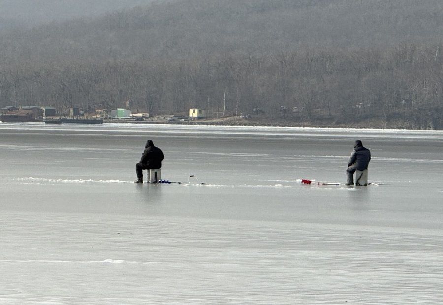 Выход на лёд во Владивостоке официально запрещён до конца года. Выезд — тем более