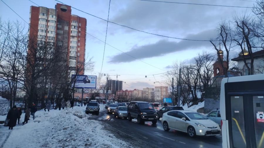 Фото: PRIMPRESS | Город стоит: традиционные утренние пробки сковали Владивосток