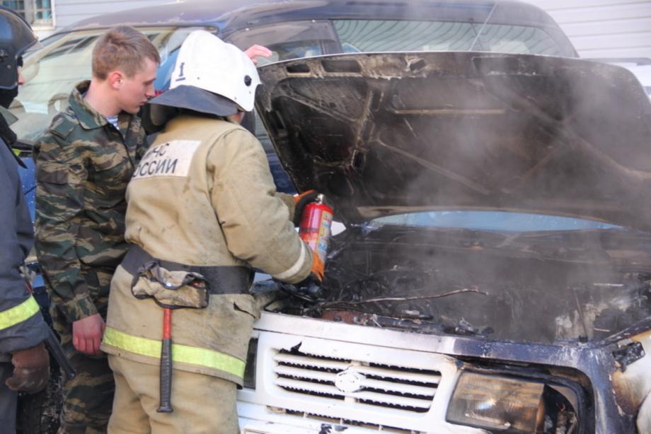 Фото: 25.mchs.gov.ru | В Приморье за ночь сгорели два автомобиля
