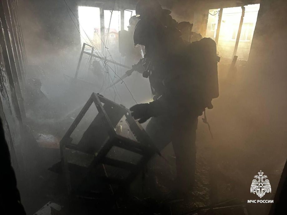 Бывший Феско-холл выгорел. Частично