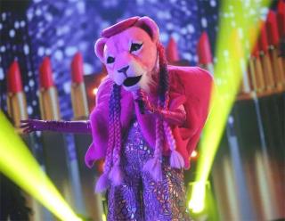 Фото: freepik.com | Кто прятался под костюмом розовой пантеры в шоу «Маска»?
